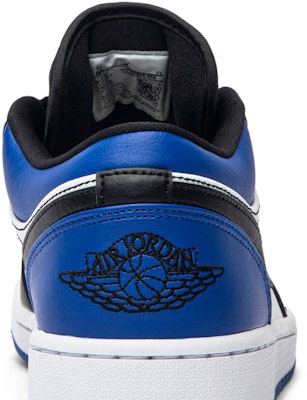 Air Jordan 1 Low 'Royal Toe' CQ9446-400 Sizing Air Jordan 1 Low 'Royal Toe' CQ9446-400