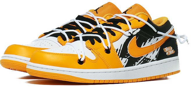 Air Jordan 1 Low 'Taick' Sneakers 553558-701(Team10-Taick) Lookbook Air Jordan 1 Low 'Taick' Sneakers 553558-701(Team10-Taick)