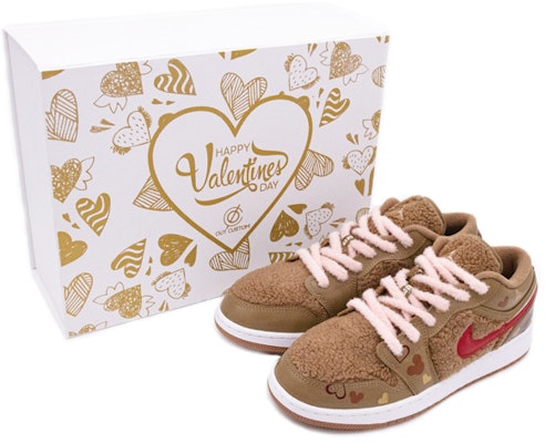 Air Jordan 1 Low 'Teddy Bear Valentine's Gift' DO2233-264(TeamNine-VD002SBOX) Buy Air Jordan 1 Low 'Teddy Bear Valentine's Gift' DO2233-264(TeamNine-VD002SBOX)
