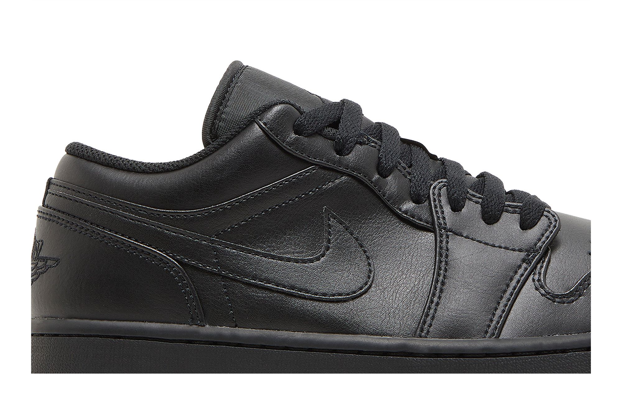 Lookbook Air Jordan 1 Low 'Triple Black' 2022 Sepatu Pria Hitam Sneaker Indonesia 553558-093