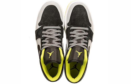 Lookbook Air Jordan 1 Low 'Venom Green' Hijau Venom 553558-009