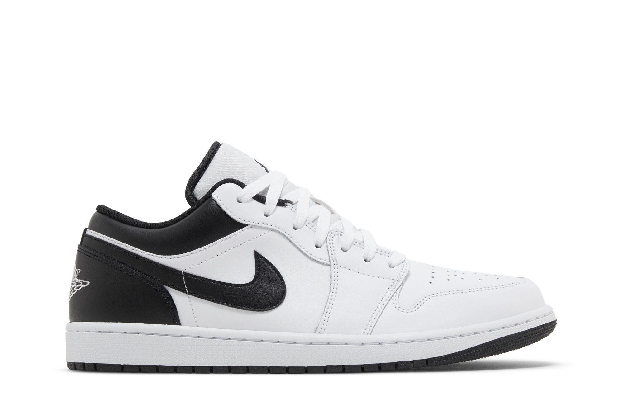 Buy Air Jordan 1 低帮 '白黑配色' 553558-132