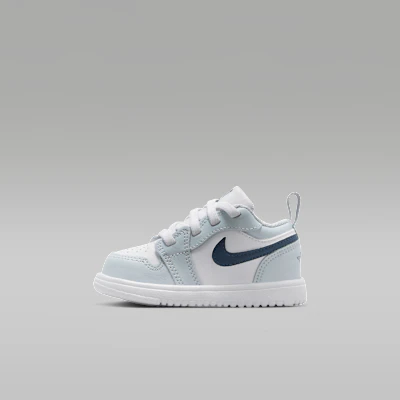 air-jordan-1-low-alt-white-aura-squadron-blue-dr-9747-104