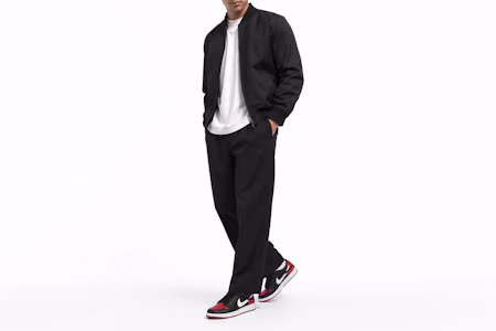 Order Air Jordan 1 Low FlyEase '黑色健身紅' DM1206-066