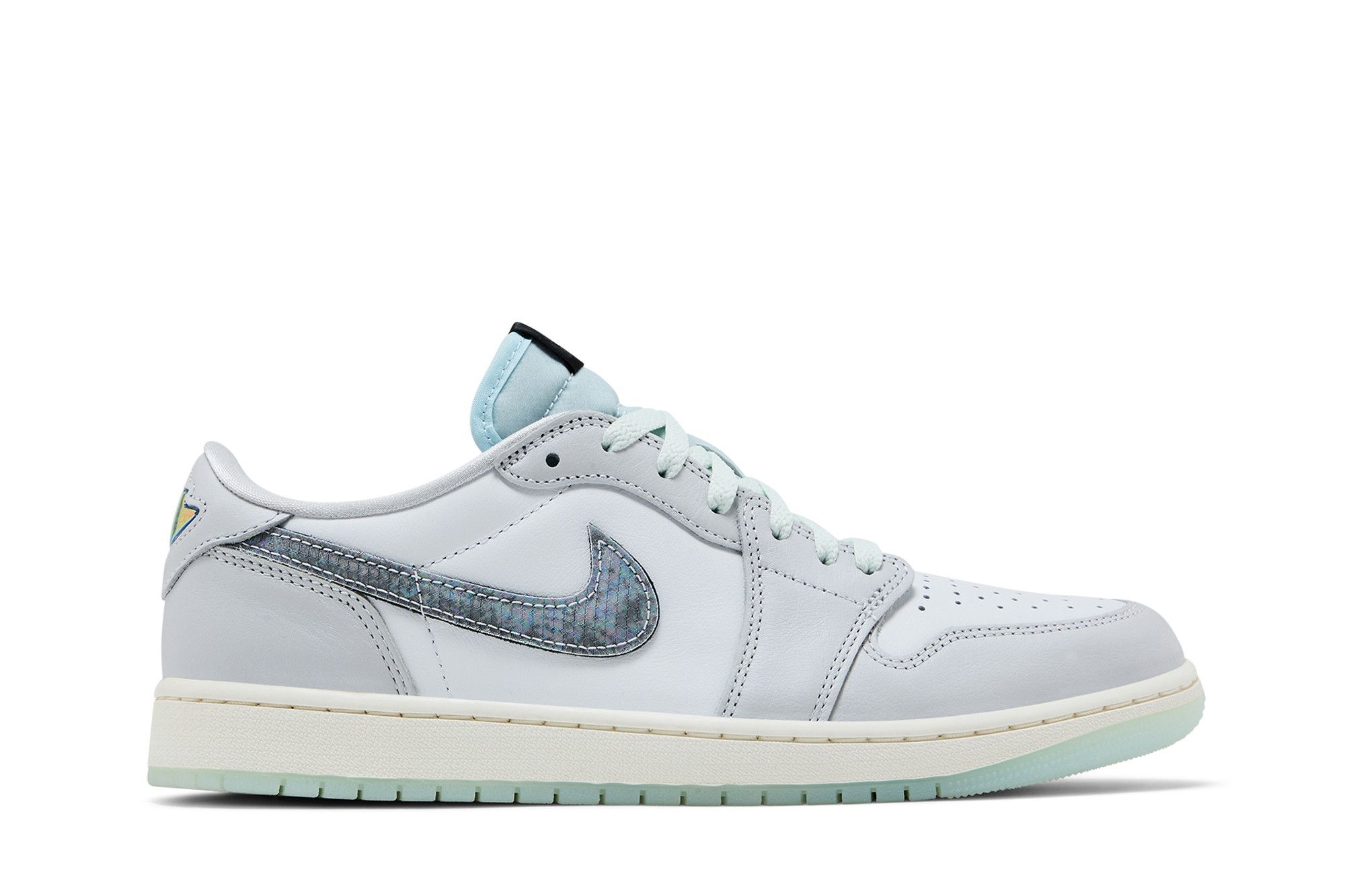 Buy 에어 조던 1 로우 OG '뱀의 해' HF3144-100