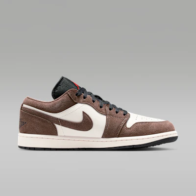 Air Jordan 1 Low 栗色/幻影白/奶油白/黑 553558-200 Lookbook Air Jordan 1 Low 栗色/幻影白/奶油白/黑 553558-200