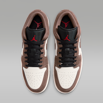 Shop Air Jordan 1 Low 栗色/幻影白/奶油白/黑 553558-200