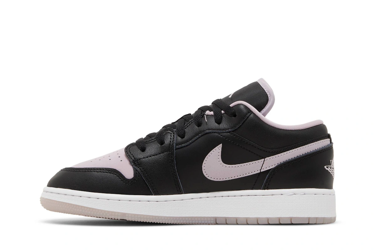 (Grade School) Air Jordan 1 Low SE 'Black Iced Lilac' DV1333-051