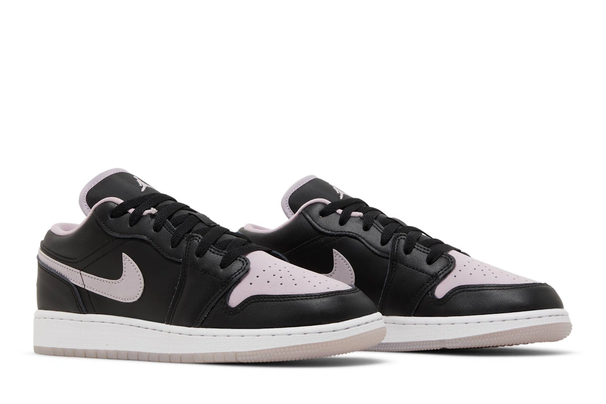 (Grade School) Air Jordan 1 Low SE 'Black Iced Lilac' DV1333-051