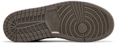 Shop エアジョーダン1 ロー SE オリーブグレー IB7109-005