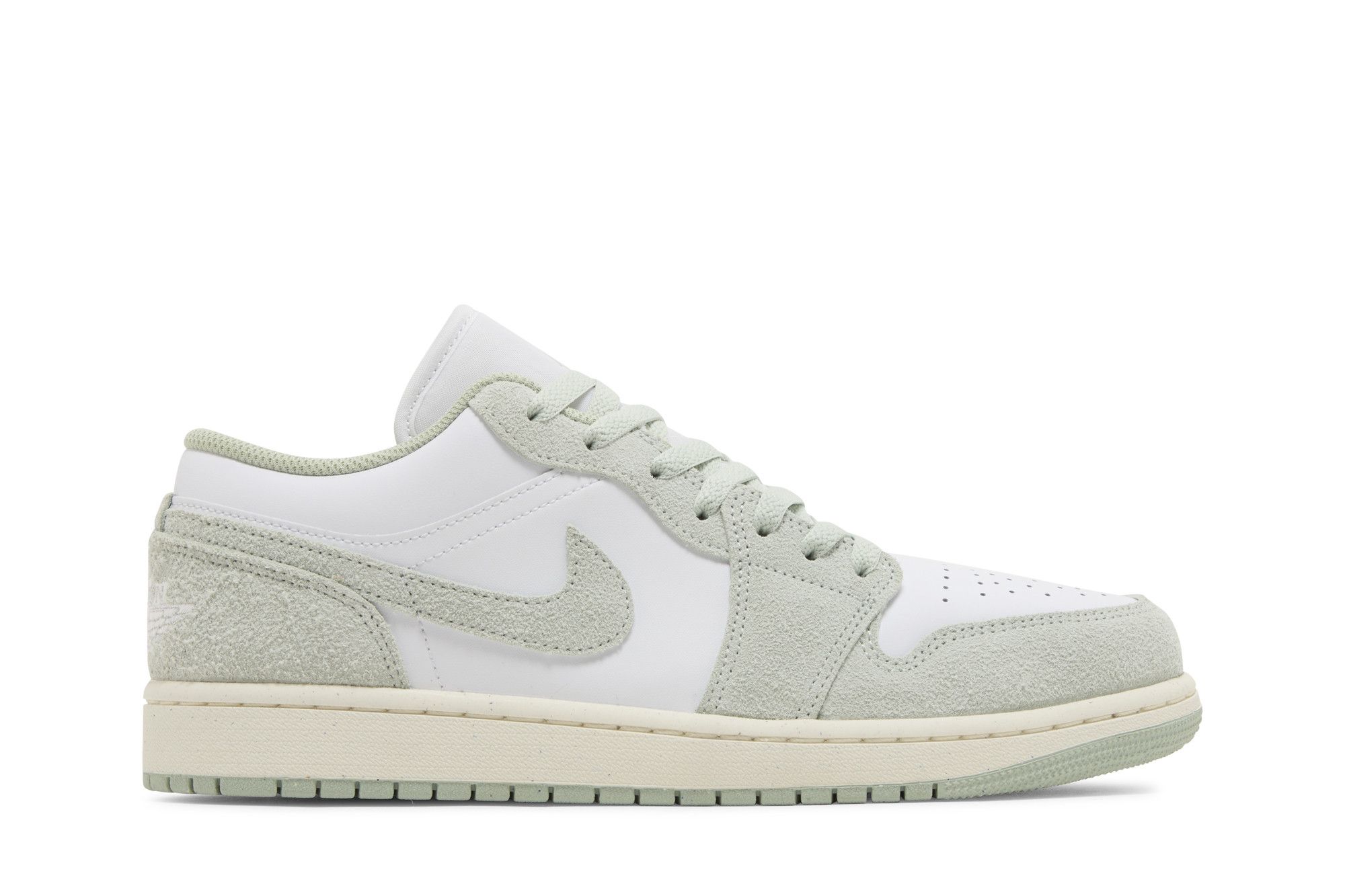 Air Jordan 1 Low SE 'Seafoam' FN5214-131