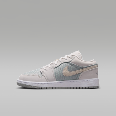 Air Jordan 1 Low SE Off-White/Soft Pearl/Light Smoke Gray IO2060-100