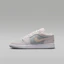 Buy Air Jordan 1 Low SE 白色/珍珠灰/浅烟灰 IO2060-100