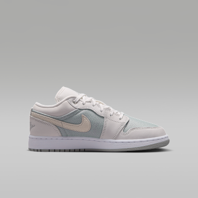Lookbook Air Jordan 1 Low SE 白色/珍珠灰/浅烟灰 IO2060-100