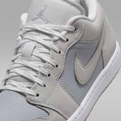 Sizing Air Jordan 1 Low SE 白色/軟珍珠/淺煙灰 IO2049-100