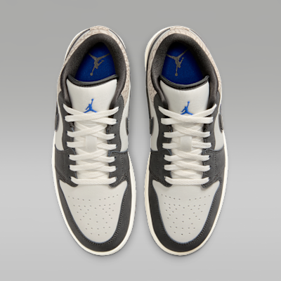 Shop Air Jordan 1 Low SE 米白/深锡灰/伽马灰/皇家蓝 IU2268-100