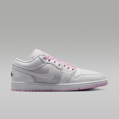Air Jordan 1 Low SE 白色/淺北極粉/銀色 IO2048-100 Lookbook Air Jordan 1 Low SE 白色/淺北極粉/銀色 IO2048-100