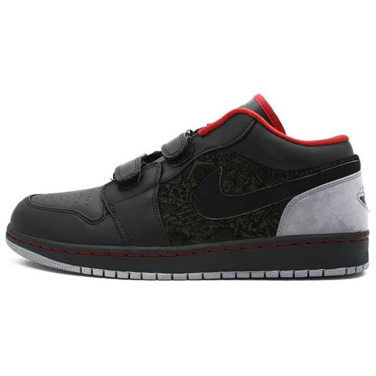 Shop 에어 조던 1 로우 벨크로 "스텔스" 339894-061