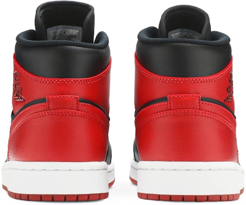 Air Jordan 1 Mid 'Banned' 2020 Lelaki Sneakers Hitam Merah 554724-074 Details for Air Jordan 1 Mid 'Banned' 2020 Lelaki Sneakers Hitam Merah 554724-074
