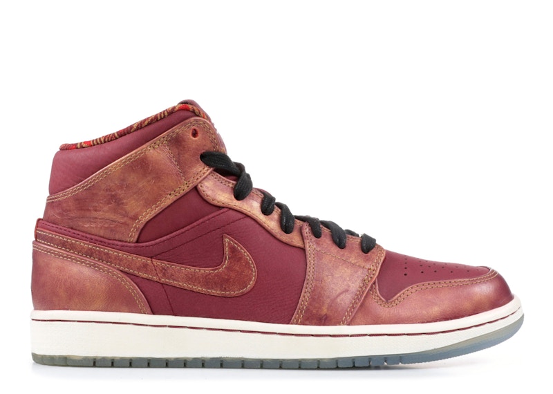 Buy Air Jordan 1 Mid 'BHM' Edisi Terbatas untuk Peringatan Hari Sejarah Hitam 647561-605
