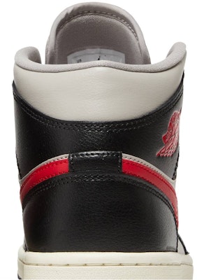 (W) Air Jordan 1 Mid '黑色学院灰' BQ6472-060 Sizing (W) Air Jordan 1 Mid '黑色学院灰' BQ6472-060