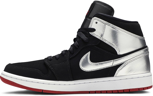 Air Jordan 1 中帮“黑色金属银” 554724-057 Lookbook Air Jordan 1 中帮“黑色金属银” 554724-057