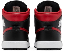 Air Jordan 1 Mid 'Bred Twist' Lelaki Perempuan Kasut Viral DQ8426-067 Details for Air Jordan 1 Mid 'Bred Twist' Lelaki Perempuan Kasut Viral DQ8426-067