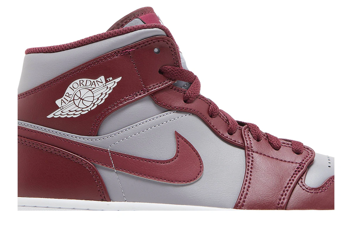 Air Jordan 1 Mid 'Cherrywood Red'