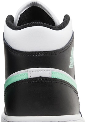 Air Jordan 1 Mid 'Green Glow' DQ8426-103 Sizing Air Jordan 1 Mid 'Green Glow' DQ8426-103