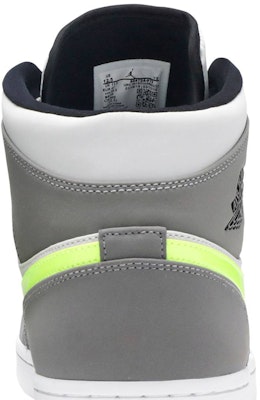 Air Jordan 1 Mid 'Gunsmoke Volt' 554724-072 Sizing Air Jordan 1 Mid 'Gunsmoke Volt' 554724-072