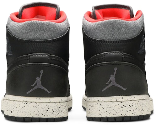 Air Jordan 1 Mid 'Holiday' 811124-035 (Tetap dalam Bahasa Inggeris) Details for Air Jordan 1 Mid 'Holiday' 811124-035 (Tetap dalam Bahasa Inggeris)