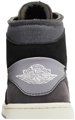 Air Jordan 1 Mid 'Inside Out' DM9652-001 Sizing Air Jordan 1 Mid 'Inside Out' DM9652-001