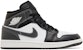 Air Jordan 1 Mid 'Kelabu Besi' DQ8426-001