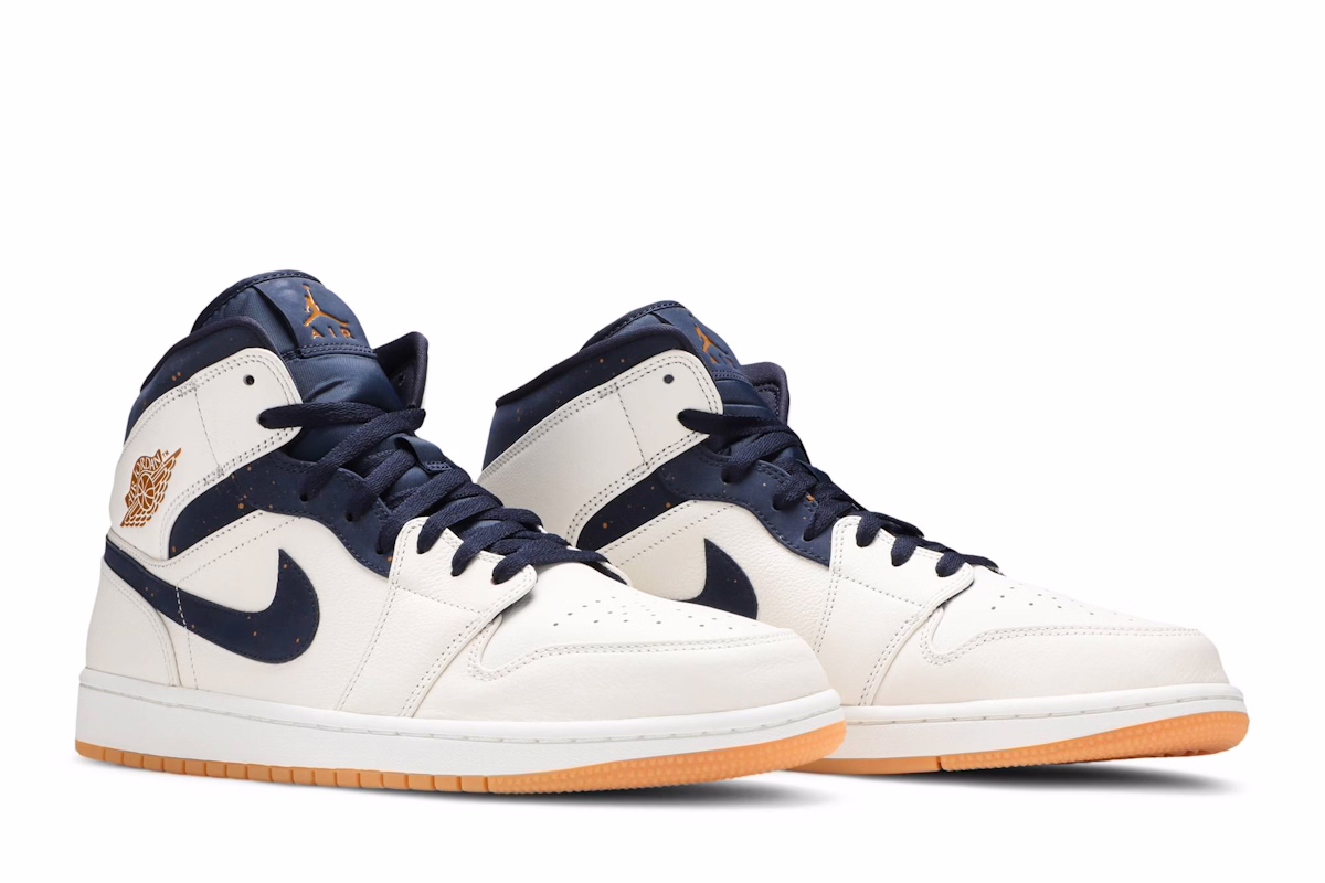 Air Jordan 1 Mid 'Jeter' AH6342-104