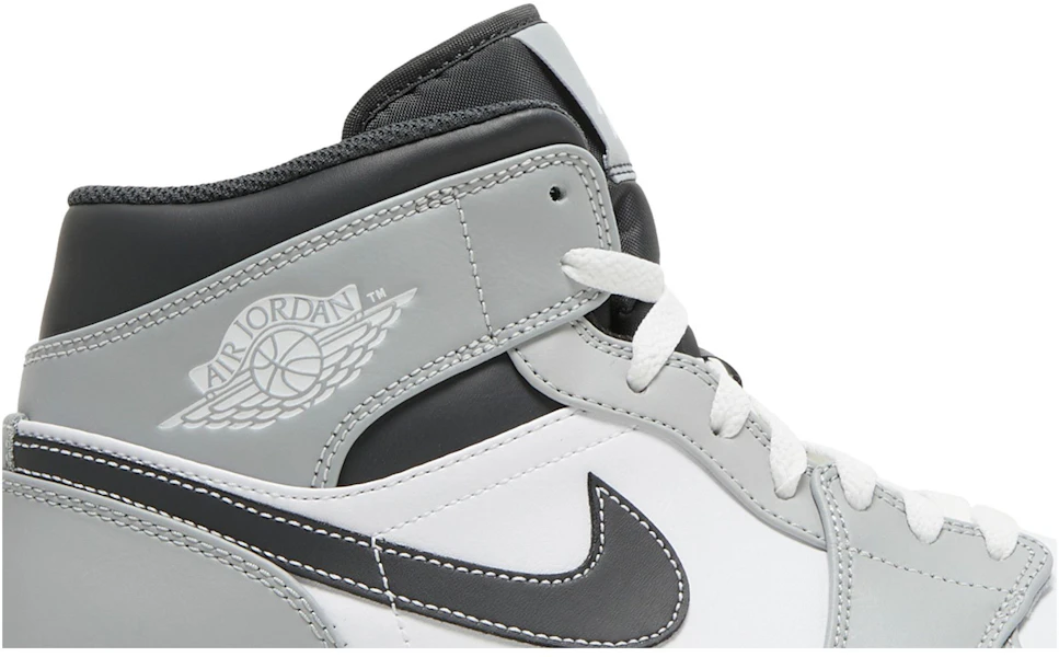Air Jordan 1 Mid 'Kelabu Asap Cerah' 554724-078 Lookbook Air Jordan 1 Mid 'Kelabu Asap Cerah' 554724-078