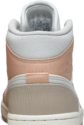 Air Jordan 1 Mid 'Milan' CV3044-100 Sizing Air Jordan 1 Mid 'Milan' CV3044-100