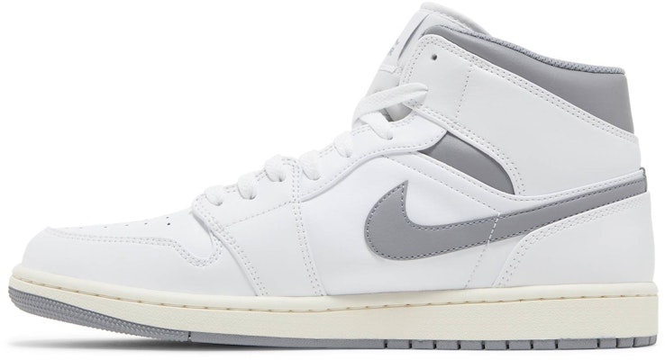 Air Jordan 1 Mid 'Kelabu Neutral' 554724-135 Lookbook Air Jordan 1 Mid 'Kelabu Neutral' 554724-135
