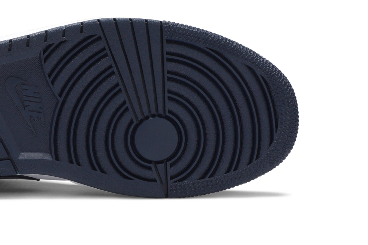 Air Jordan 1 Mid 'Sanded Purple' 554724-445