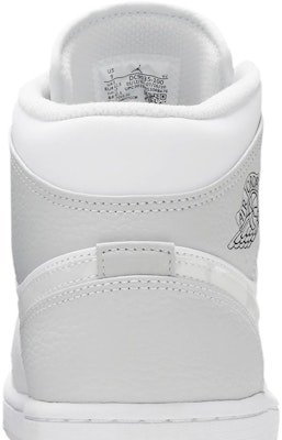 Air Jordan 1 Mid 'Swoosh Logo - Abu-abu Kamuflase' DC9035-100 Sizing Air Jordan 1 Mid 'Swoosh Logo - Abu-abu Kamuflase' DC9035-100