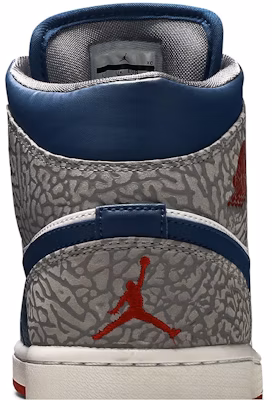 Air Jordan 1 Mid 'True Blue' 554724-107 Sizing Air Jordan 1 Mid 'True Blue' 554724-107