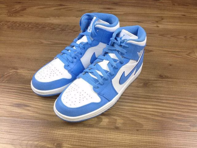 air-jordan-1-retro-mid-unc