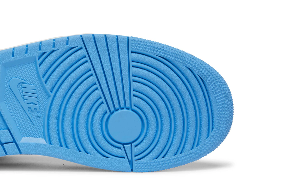 Air Jordan 1 Mid 'University Blue' DX9276-100