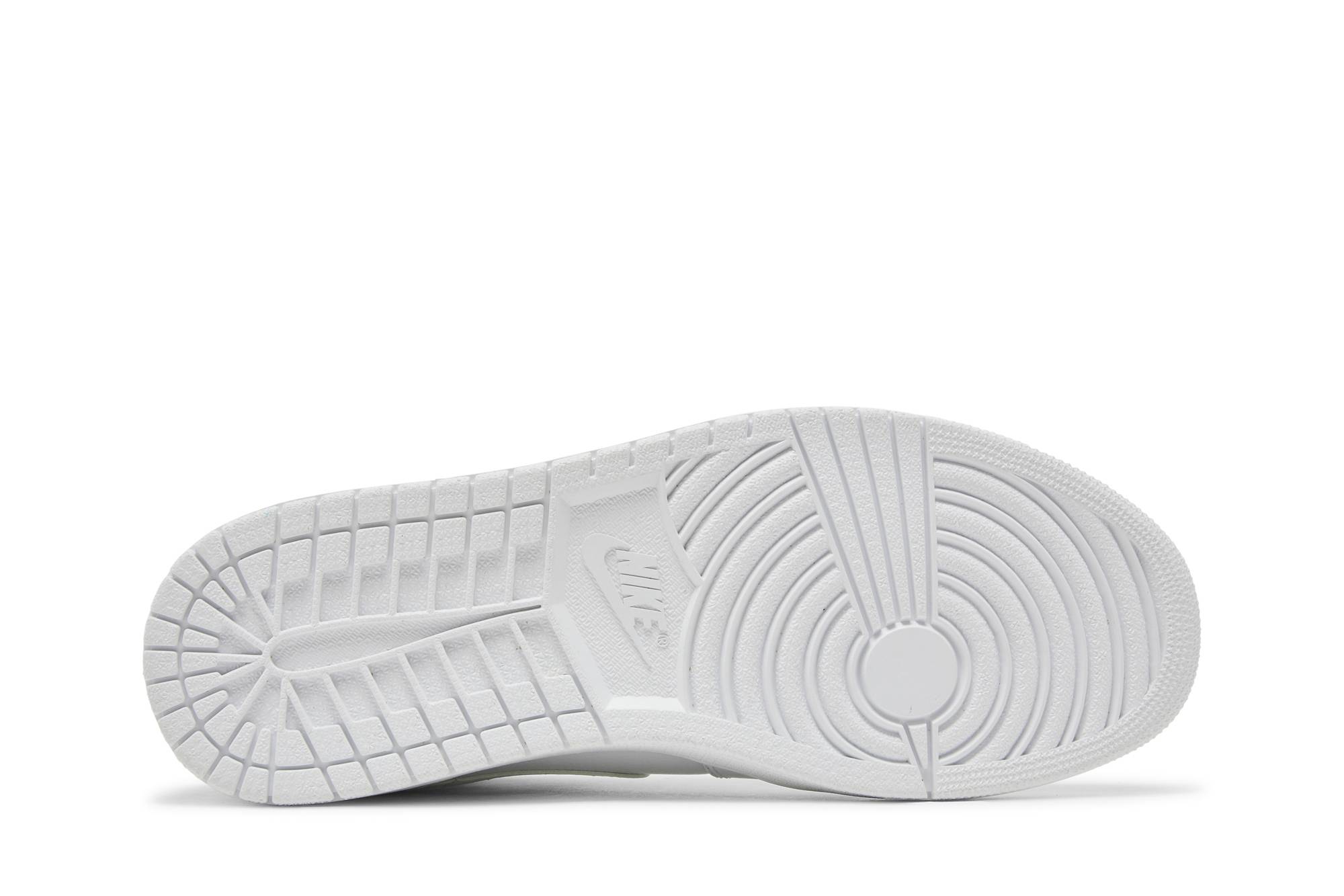 Shop Kasut Air Jordan 1 Mid 'Putih Kelabu Sejuk' 2015 554724-102