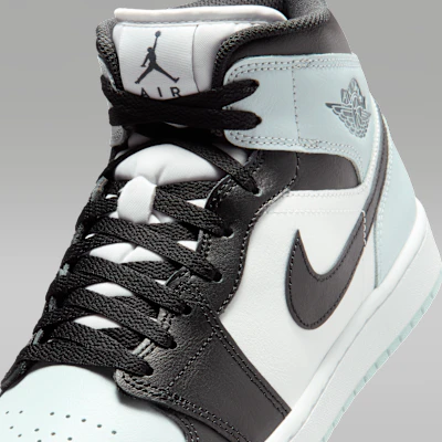 Air Jordan 1 Mid Hitam/Aura/Putih/Squadron Biru DQ8426-002 Sizing Air Jordan 1 Mid Hitam/Aura/Putih/Squadron Biru DQ8426-002