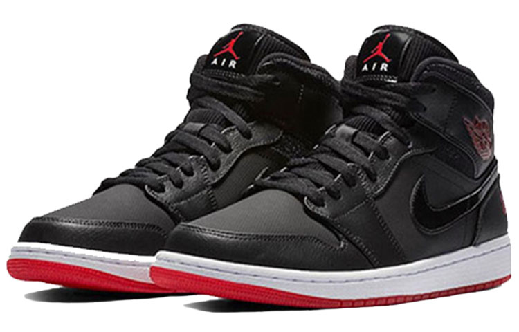 Lookbook Air Jordan 1 中幫 黑色大學紅 BQ6578-001