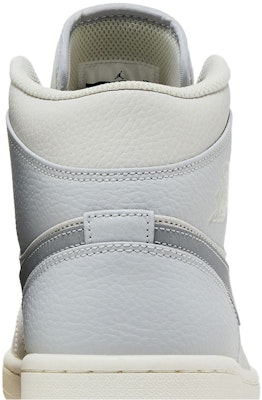 Air Jordan 1 中筒淺骨色 852542-003 Sizing Air Jordan 1 中筒淺骨色 852542-003