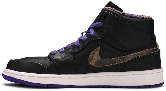 Air Jordan 1 Mid Noveau 'BHM' 2014 Pria Wanita Sneakers Original 629151-009 Lookbook Air Jordan 1 Mid Noveau 'BHM' 2014 Pria Wanita Sneakers Original 629151-009