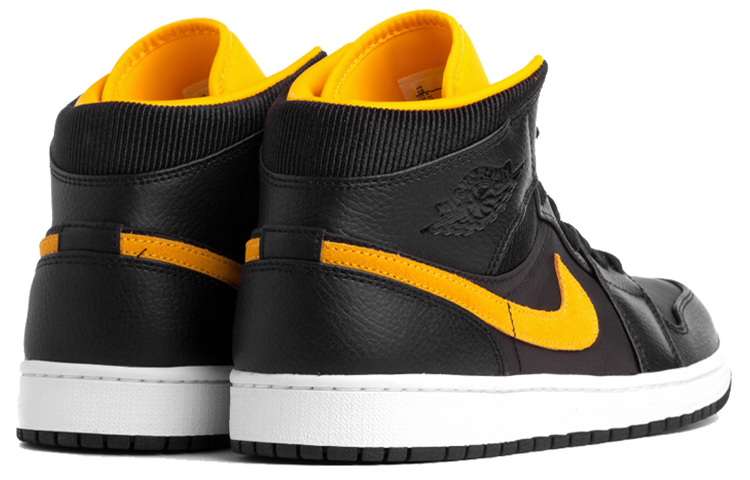Lookbook Air Jordan 1 Mid SE 'Negro Oro' CI9352-001