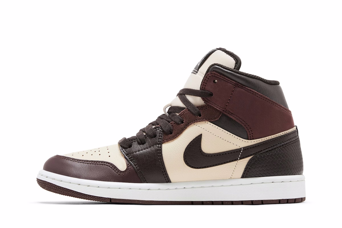 Air Jordan 1 Mid SE 'Paris YMCA'