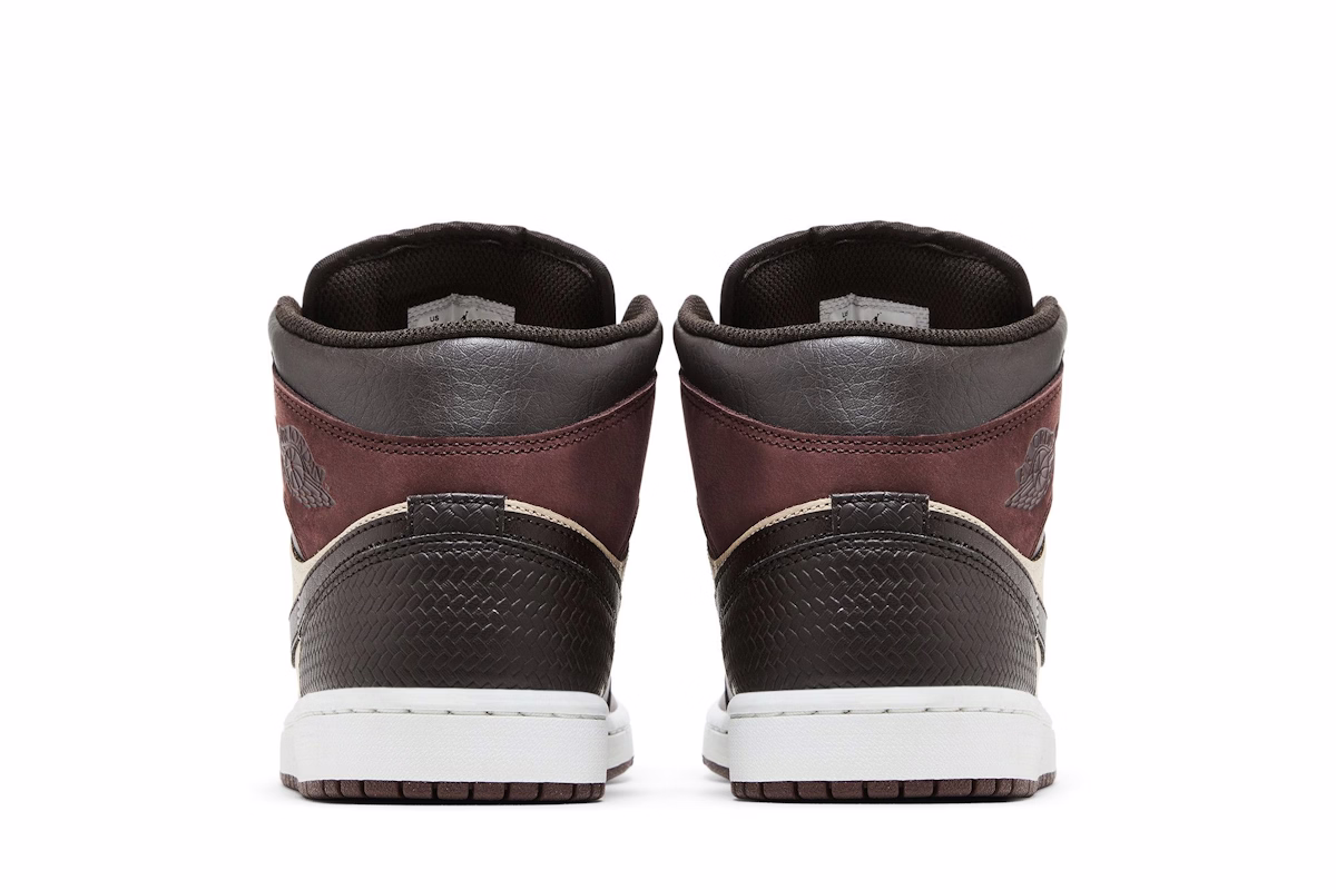 Air Jordan 1 Mid SE 'Paris YMCA'